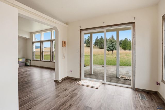 13018 PLEASANT VALLEY RD, Sturgis, SD 57785