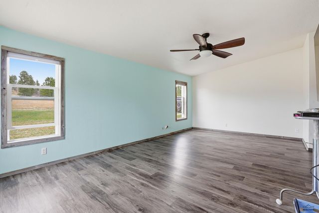13018 PLEASANT VALLEY RD, Sturgis, SD 57785