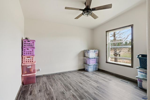 13018 PLEASANT VALLEY RD, Sturgis, SD 57785