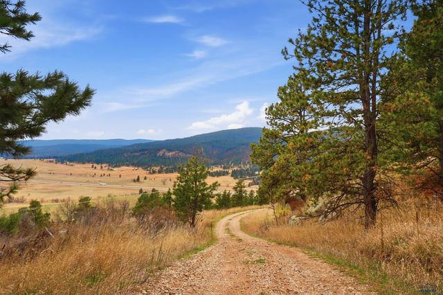 13018 PLEASANT VALLEY RD, Sturgis, SD 57785