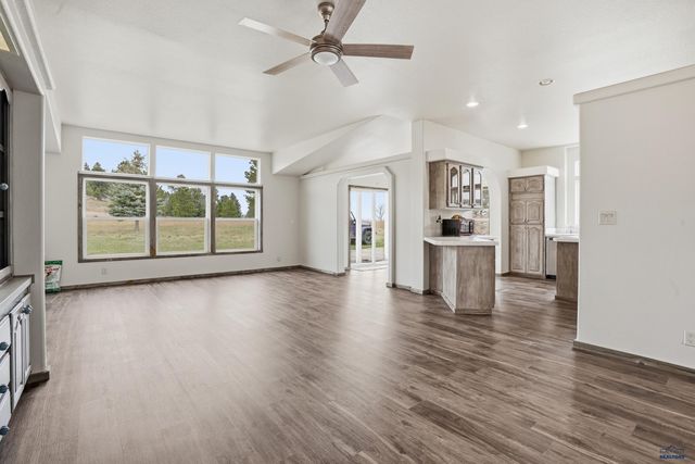 13018 PLEASANT VALLEY RD, Sturgis, SD 57785