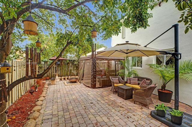 5502 SW 162nd Pl, Miami, FL 33185