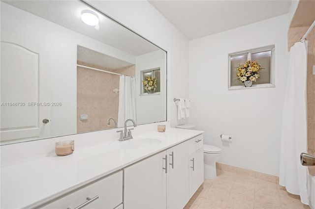 5502 SW 162nd Pl, Miami, FL 33185