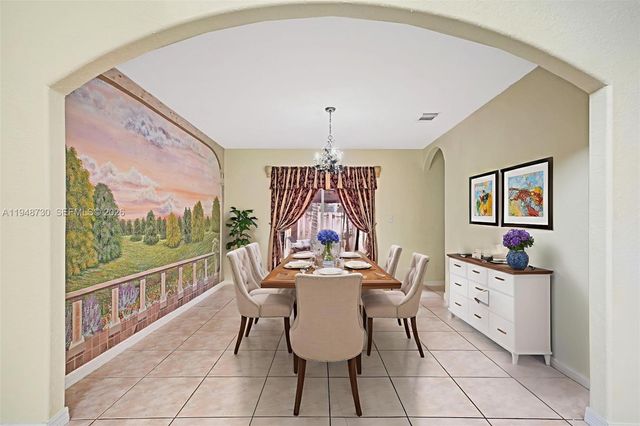 5502 SW 162nd Pl, Miami, FL 33185