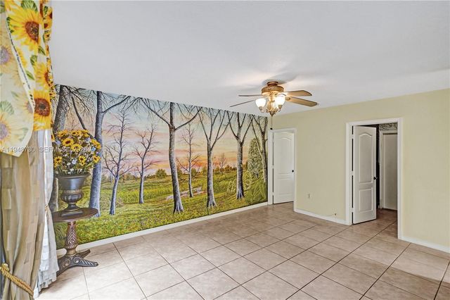 5502 SW 162nd Pl, Miami, FL 33185