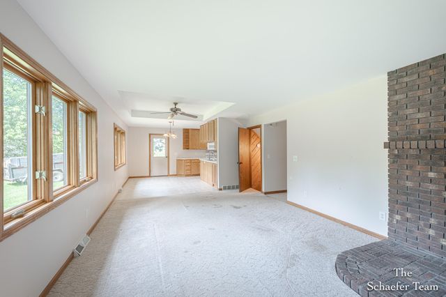 888 Bowes Road Se, Lowell City, MI 49331
