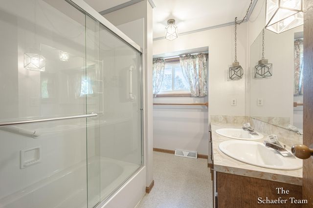 888 Bowes Road Se, Lowell City, MI 49331
