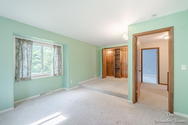 888 Bowes Road Se, Lowell City, MI 49331