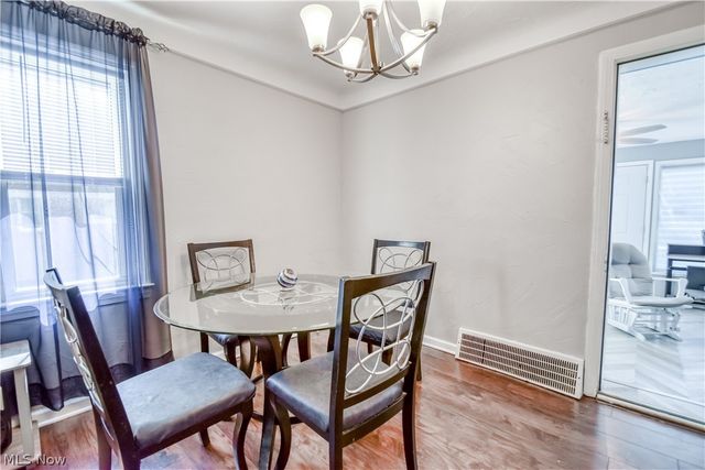 5284 Haverford Drive, Lyndhurst, OH 44124