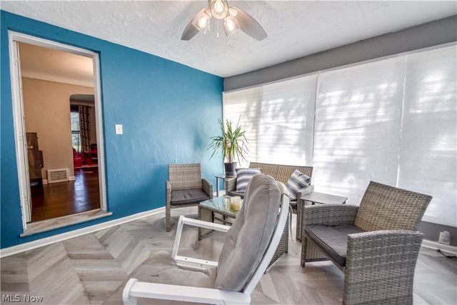 5284 Haverford Drive, Lyndhurst, OH 44124