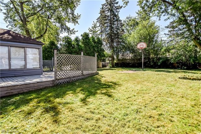 5284 Haverford Drive, Lyndhurst, OH 44124