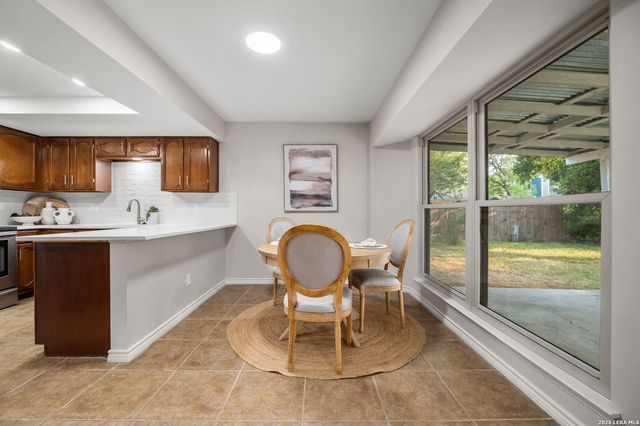 8234 MEADOW SUN ST, San Antonio, TX 78251