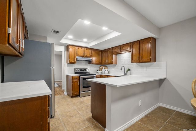 8234 MEADOW SUN ST, San Antonio, TX 78251