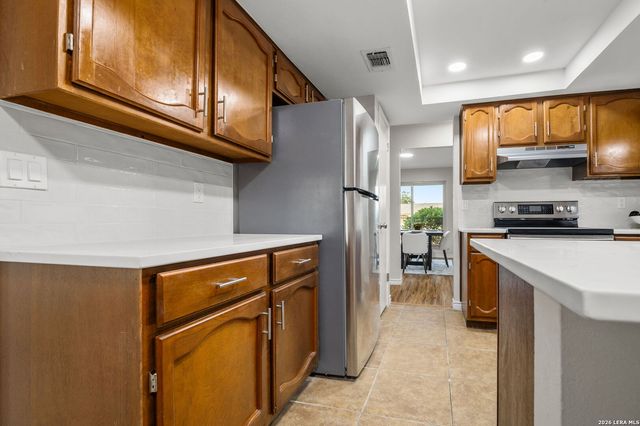 8234 MEADOW SUN ST, San Antonio, TX 78251
