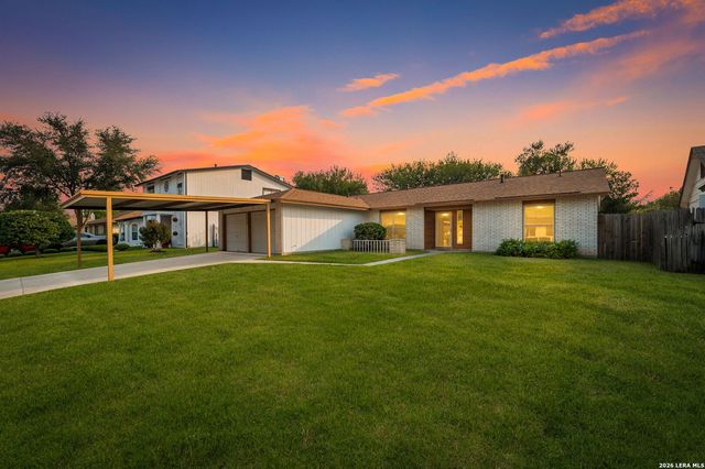 8234 MEADOW SUN ST, San Antonio, TX 78251