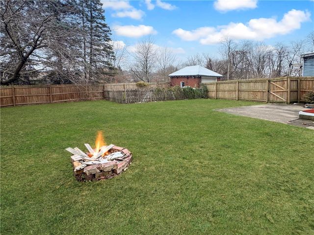 1601 Aurelius St, Swissvale, PA 15218