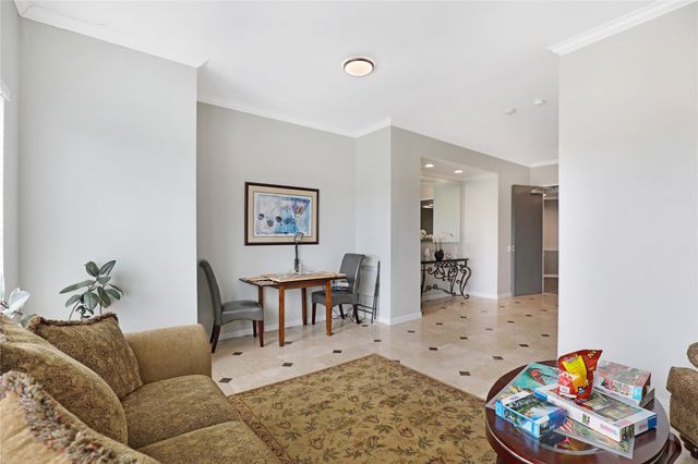 800 E 15th Street 301, Plano, TX 75074