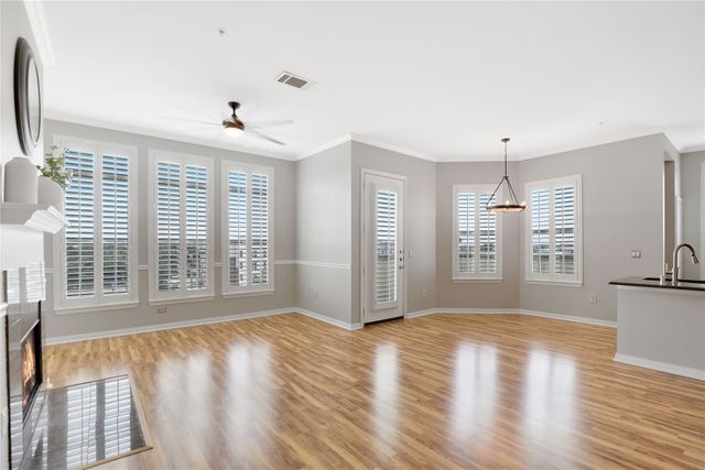 800 E 15th Street 301, Plano, TX 75074