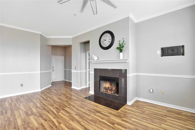 800 E 15th Street 301, Plano, TX 75074