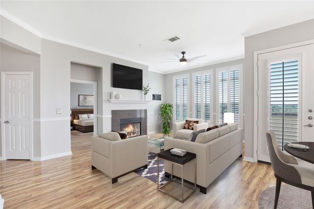 800 E 15th Street 301, Plano, TX 75074