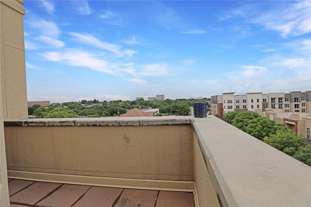 800 E 15th Street 301, Plano, TX 75074