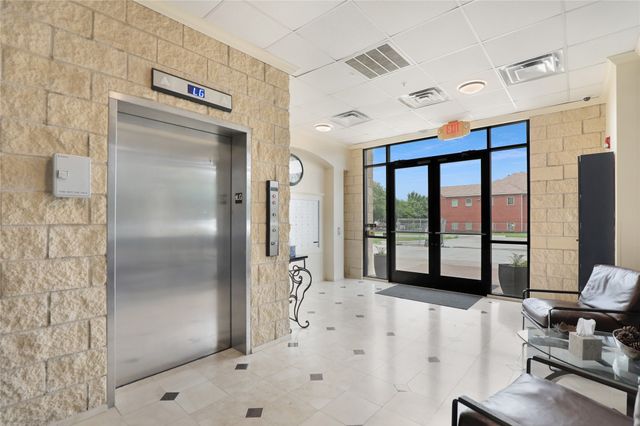 800 E 15th Street 301, Plano, TX 75074