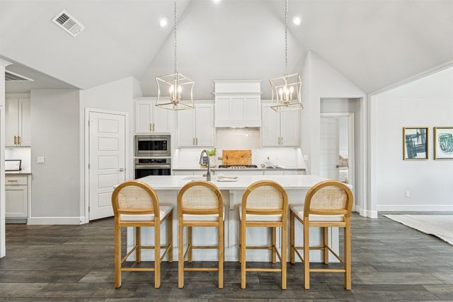 4224 Luke Lane, Edmond, OK 73034