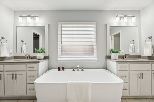 4224 Luke Lane, Edmond, OK 73034