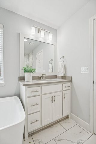 4224 Luke Lane, Edmond, OK 73034