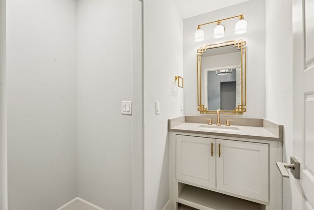 4224 Luke Lane, Edmond, OK 73034