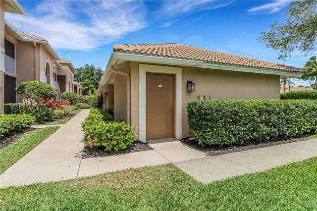 3715 Buttonwood WAY # 1711, Naples, FL 34112