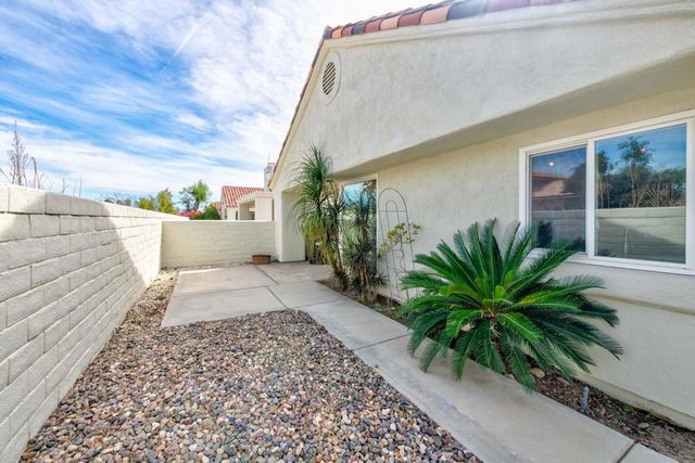 77568 Calle Las Brisas N, Palm Desert, CA 92211