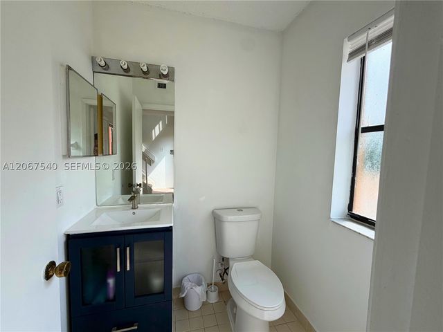 5200 NW 31st Ave 217, Fort Lauderdale, FL 33309