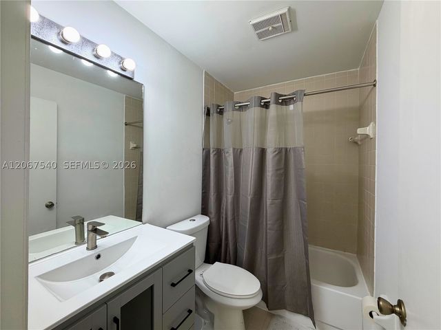 5200 NW 31st Ave 217, Fort Lauderdale, FL 33309