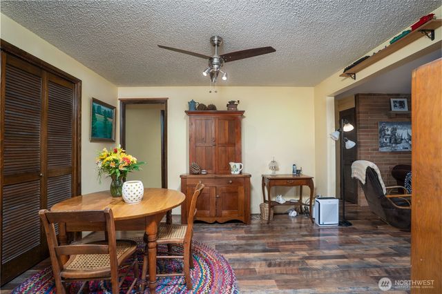 24201 42nd Avenue E, Spanaway, WA 98387