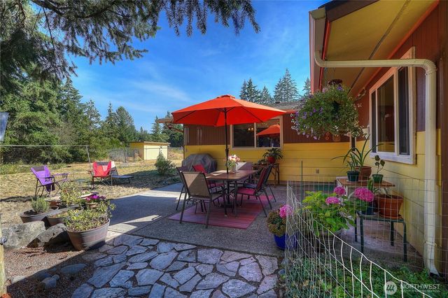24201 42nd Avenue E, Spanaway, WA 98387