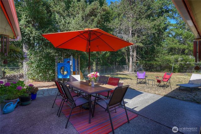 24201 42nd Avenue E, Spanaway, WA 98387