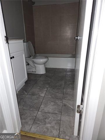 5945 Sutcliff Square, Lithonia, GA 30058