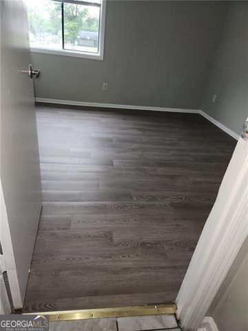 5945 Sutcliff Square, Lithonia, GA 30058