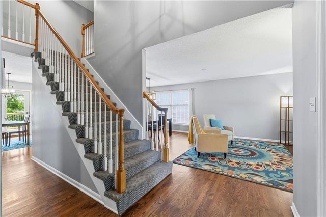 7511 N Palmer Avenue, Kansas City, MO 64158