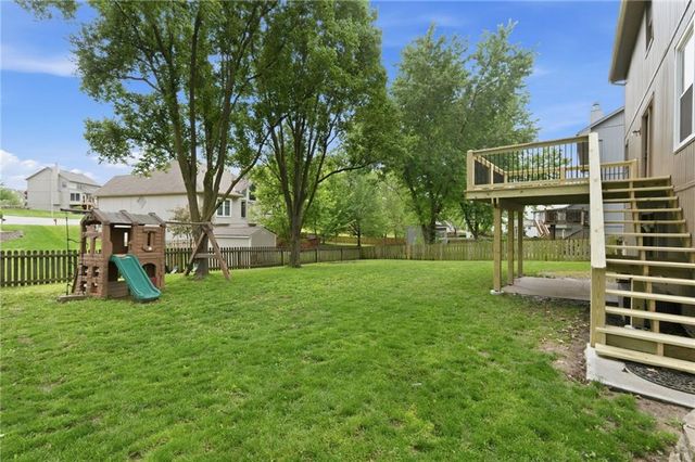 7511 N Palmer Avenue, Kansas City, MO 64158