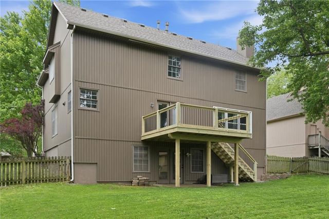 7511 N Palmer Avenue, Kansas City, MO 64158