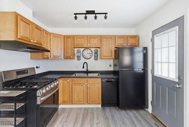 203 S Clinton Street, New Buffalo City, MI 49117