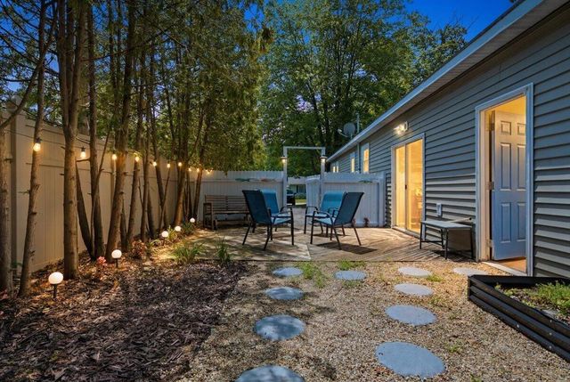 203 S Clinton Street, New Buffalo City, MI 49117