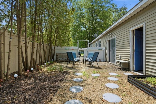 203 S Clinton Street, New Buffalo City, MI 49117