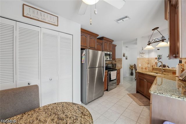 1212 SW 13th ST, Cape Coral, FL 33991
