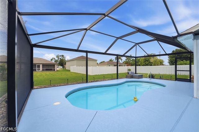 1212 SW 13th ST, Cape Coral, FL 33991