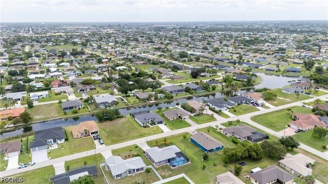 1212 SW 13th ST, Cape Coral, FL 33991