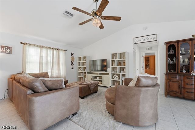 1212 SW 13th ST, Cape Coral, FL 33991