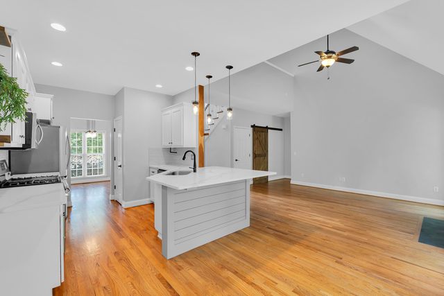 143 Darmondale Drive, Moore, SC 29369